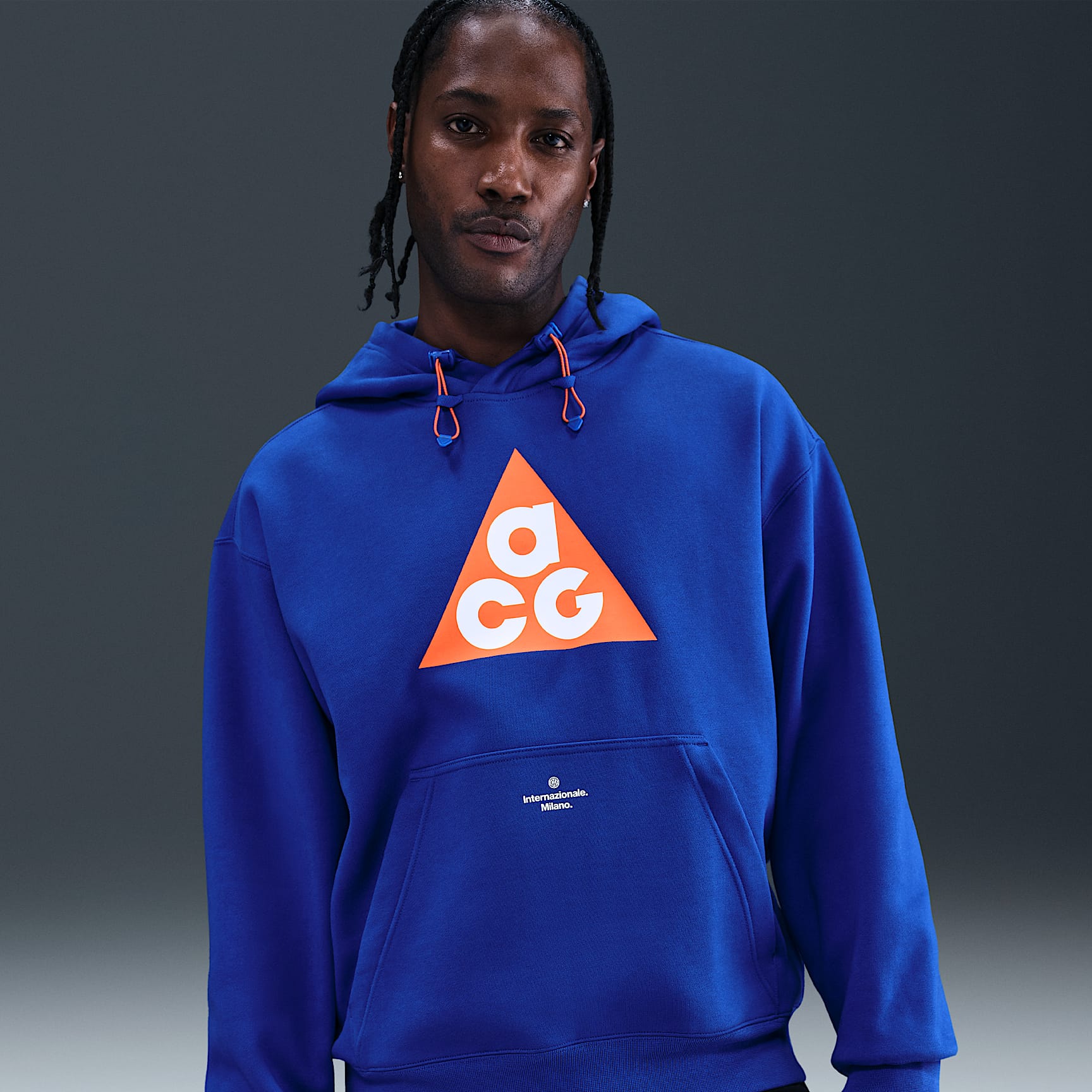 Inter Milan SE Nike ACG Therma-FIT Soccer Pullover Hoodie. Nike.com